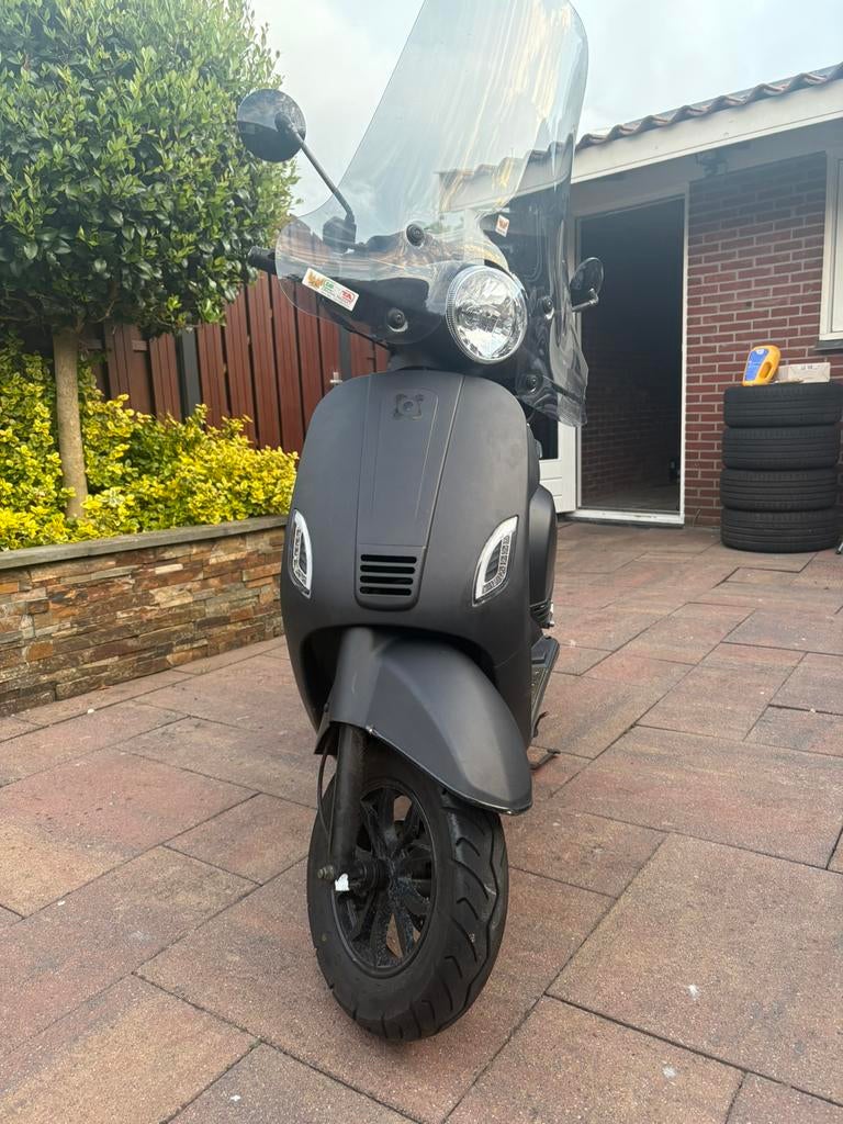 AGM vx50, Fietsen en Brommers, Snorfietsen en Snorscooters, Overige merken, Gebruikt, Ophalen of Verzenden, Benzine