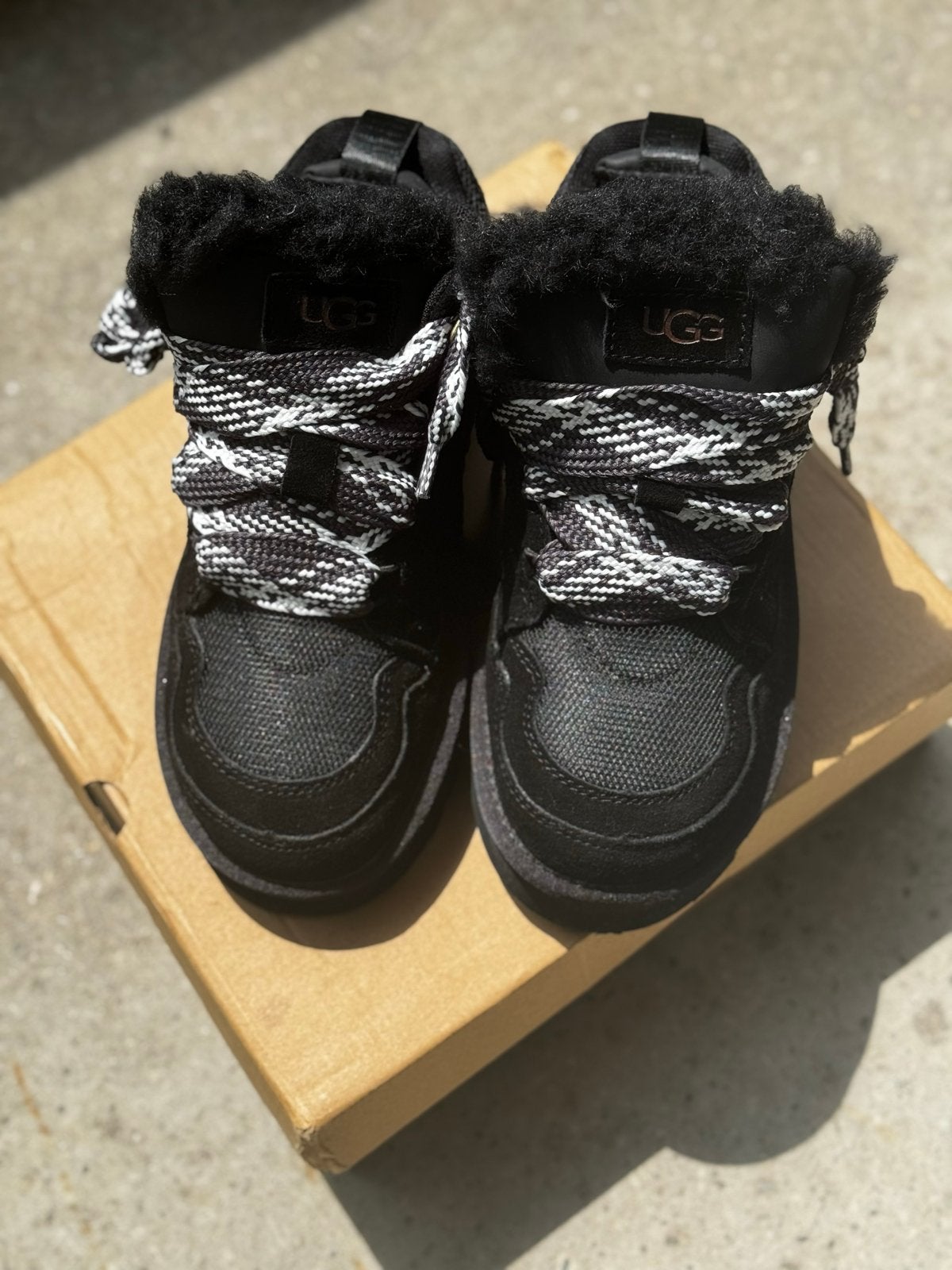 Nieuwe UGG Lowmel sneakers - Maat 39  - Zwart (Unisex), Zwart, Nieuw, Ophalen of Verzenden, Sneakers of Gympen