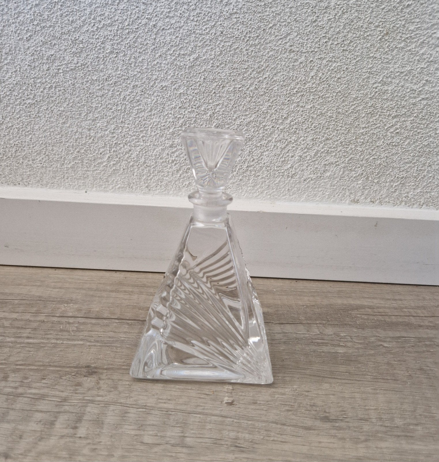 kristallen fles glazen flesje piramide vorm karaf, Ophalen of Verzenden