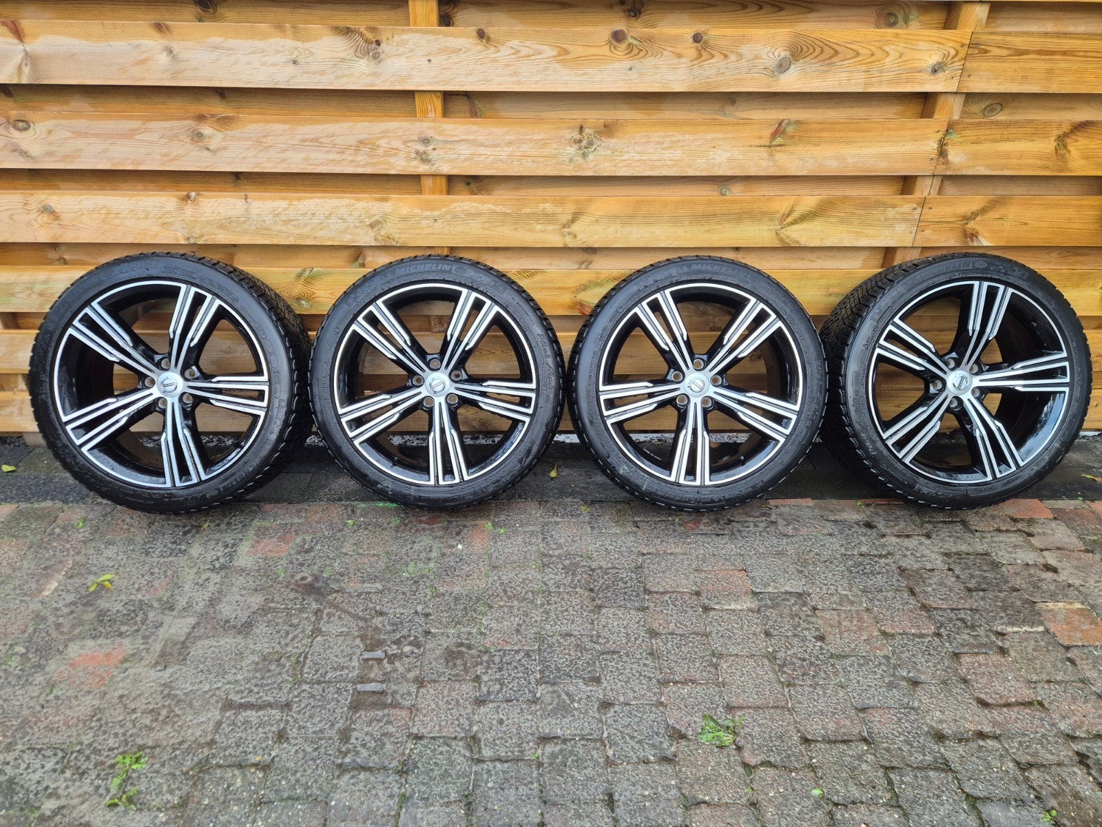 Volvo V60/S60 19 inch velgen met Michelin winterbanden, Gebruikt, Banden en Velgen, Winterbanden, 235 mm