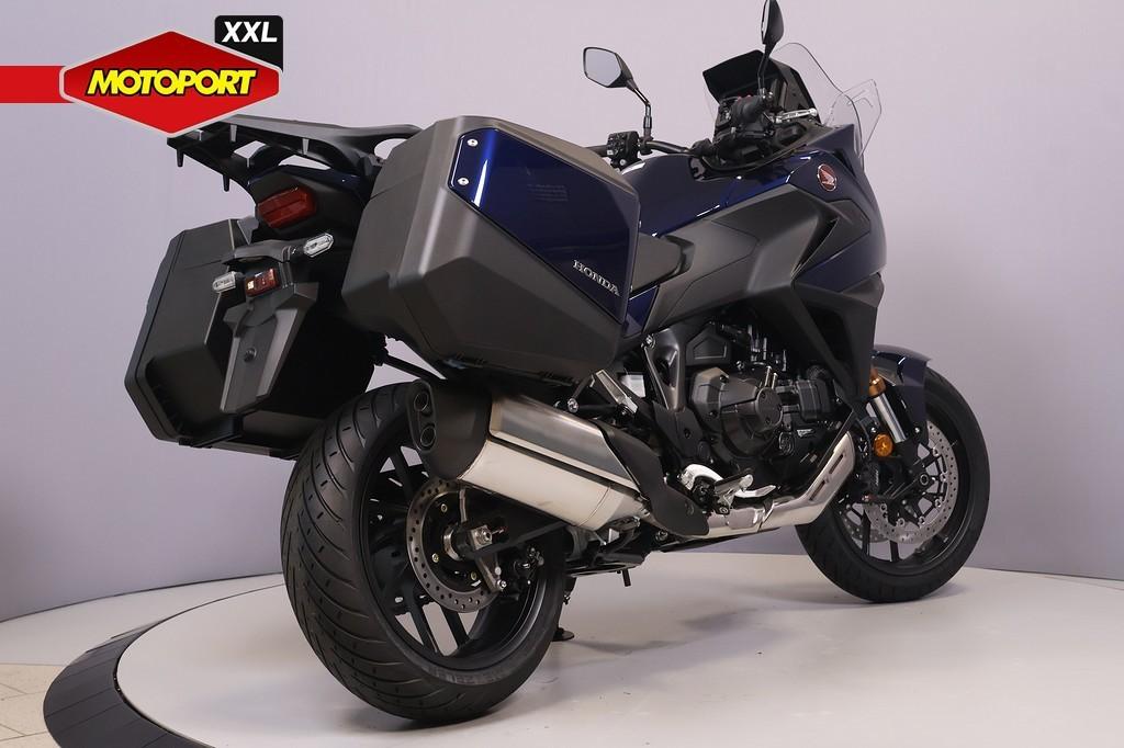 Honda NT 1100 DCT (bj 2026), Honda Motor Europe Ltd, Bedrijf, Toermotor, Customer.service@honda-eu.com