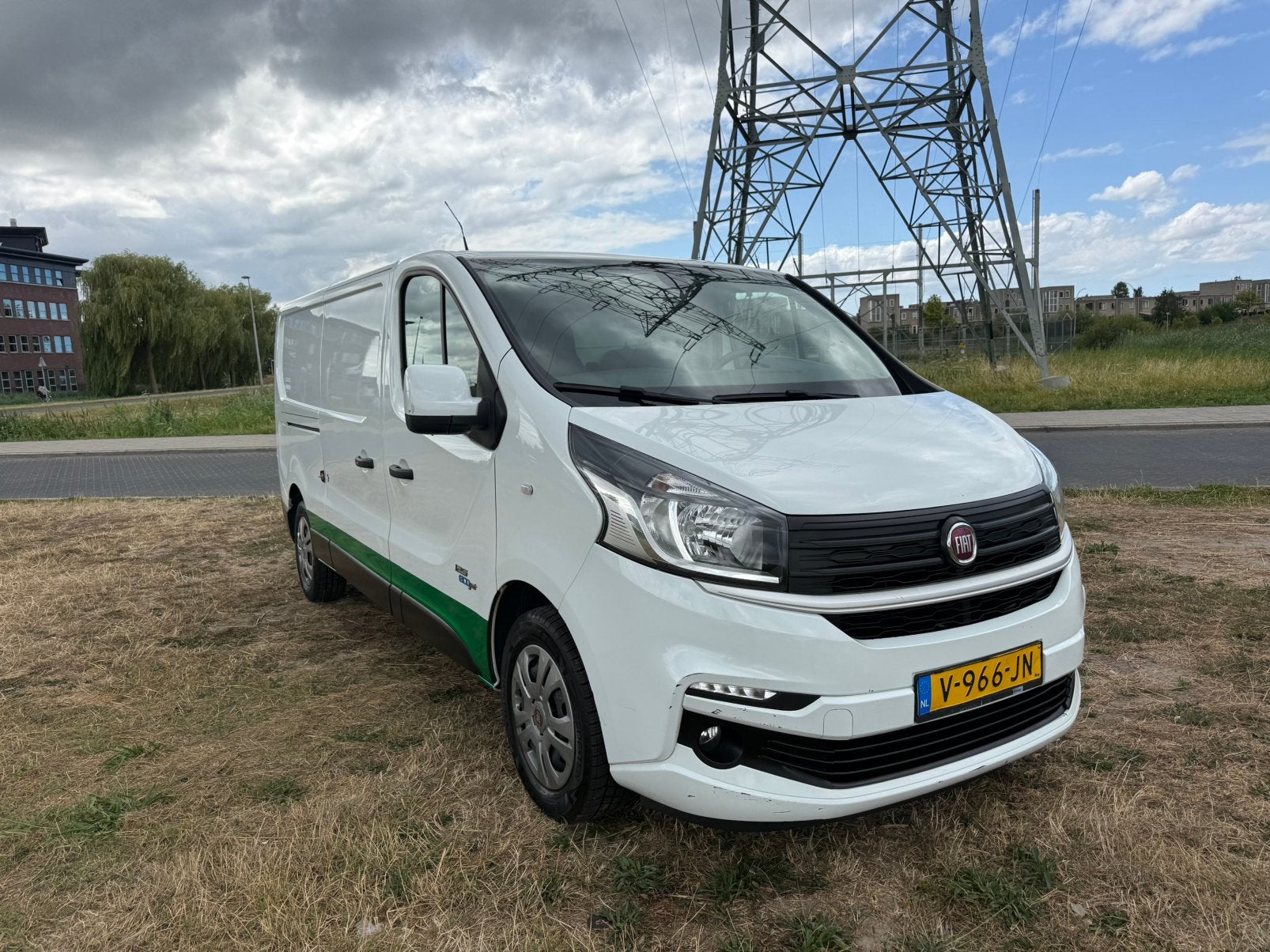 Renault trafic/talento 125 pk  2017 L2 H1 euro 6 weinig km, Voorwielaandrijving, 1772 kg, 4 cilinders, Wit