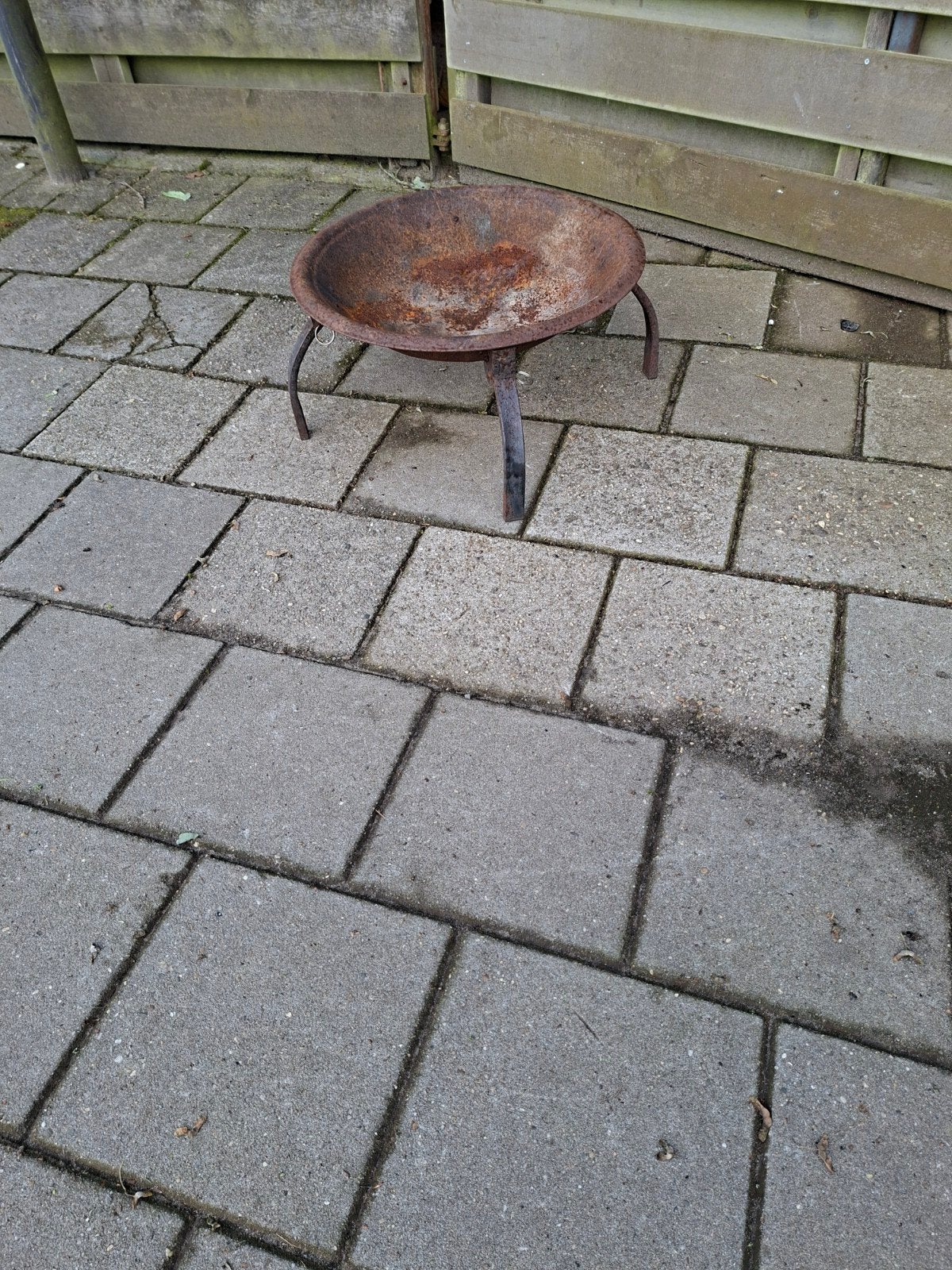 Vuurschaal rond 55cm hoog 25cm, Ophalen