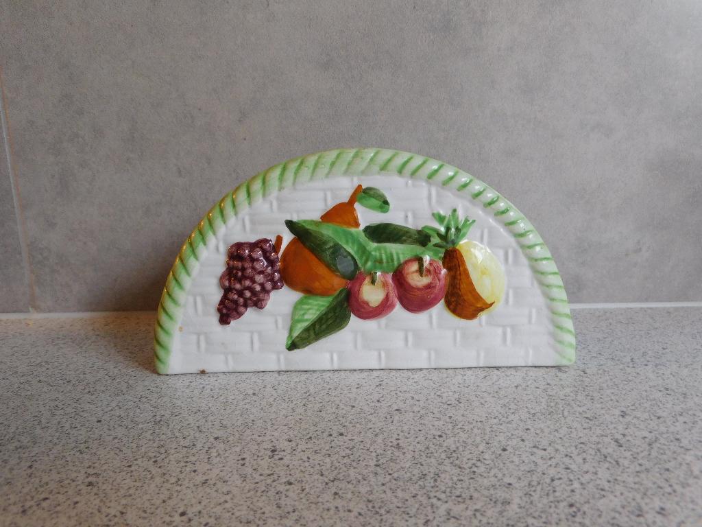 Servettenhouder Brievenstandaard Fruit Majolica, Huis en Inrichting, Keramiek, Overige typen, Ophalen of Verzenden, Zo goed als nieuw