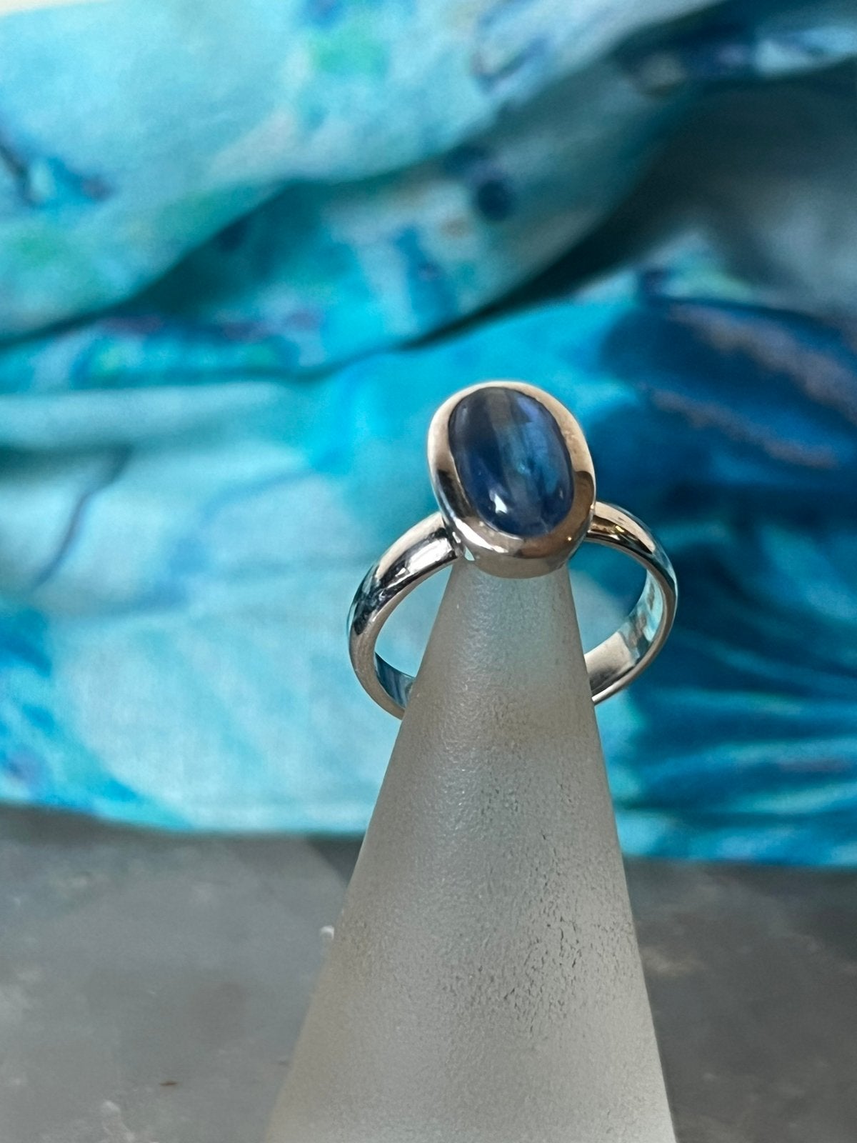 Kyaniet beschermt intuïtie eigenwaarde hoge trilling magie, Blauw, Magnolia11, Nieuw, Ophalen of Verzenden