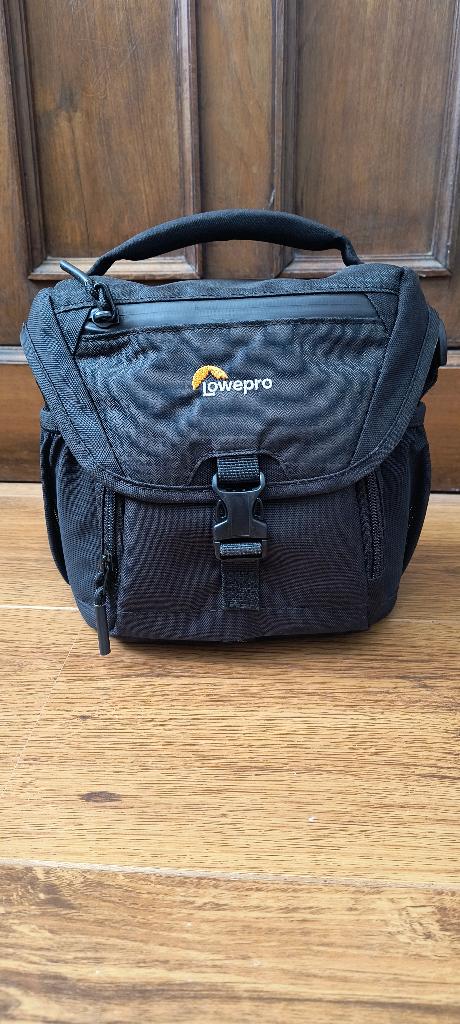 Lowepro fototas Nova 140 AWII, Audio, Tv en Foto, Fotografie | Fototassen, Ophalen of Verzenden, Gebruikt, Schoudertas, Lowepro