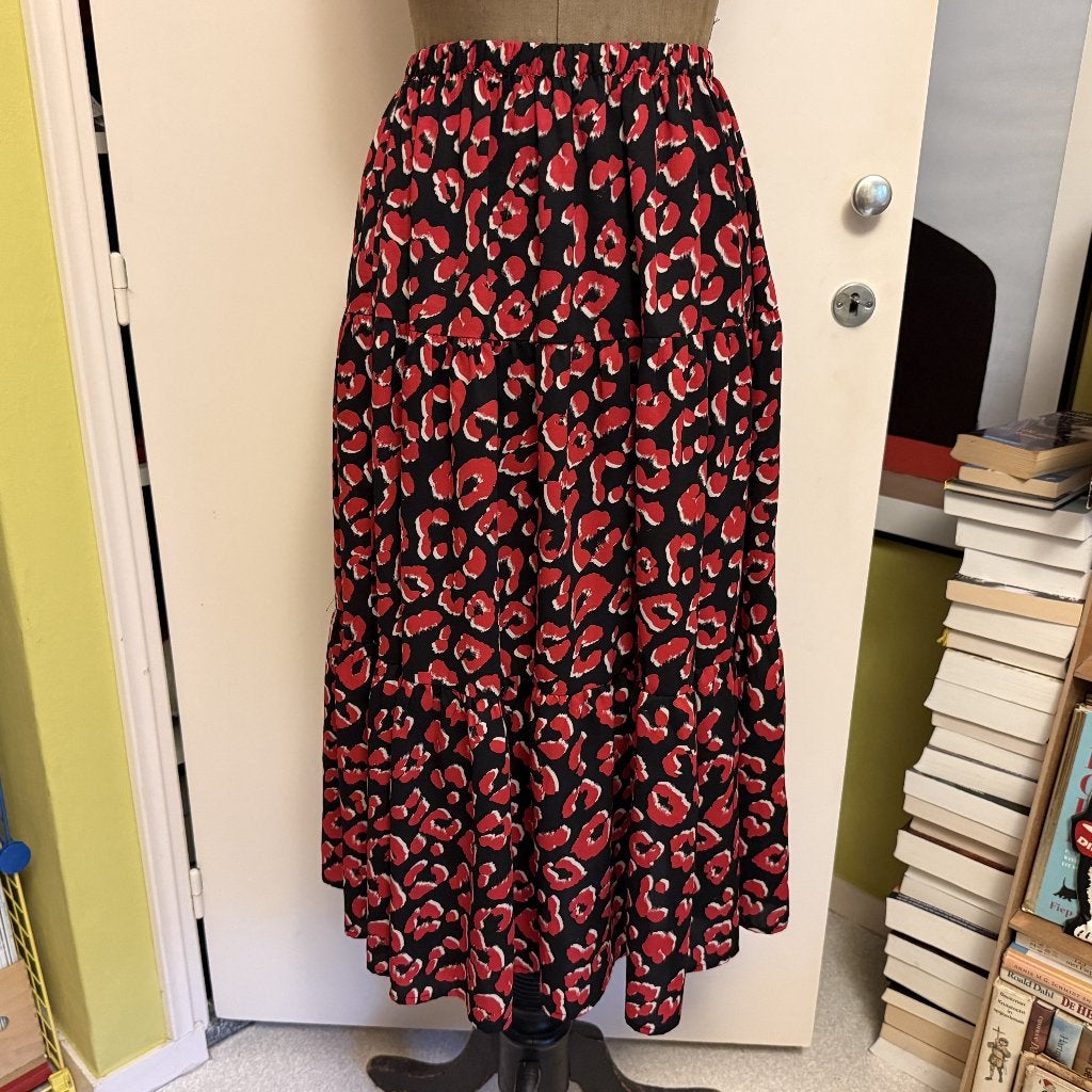 Lollys Laundry rok Mt M = 38-40, Maat 38/40 (M), Zo goed als nieuw, Lollys Laundry Copenhagen, Onder de knie