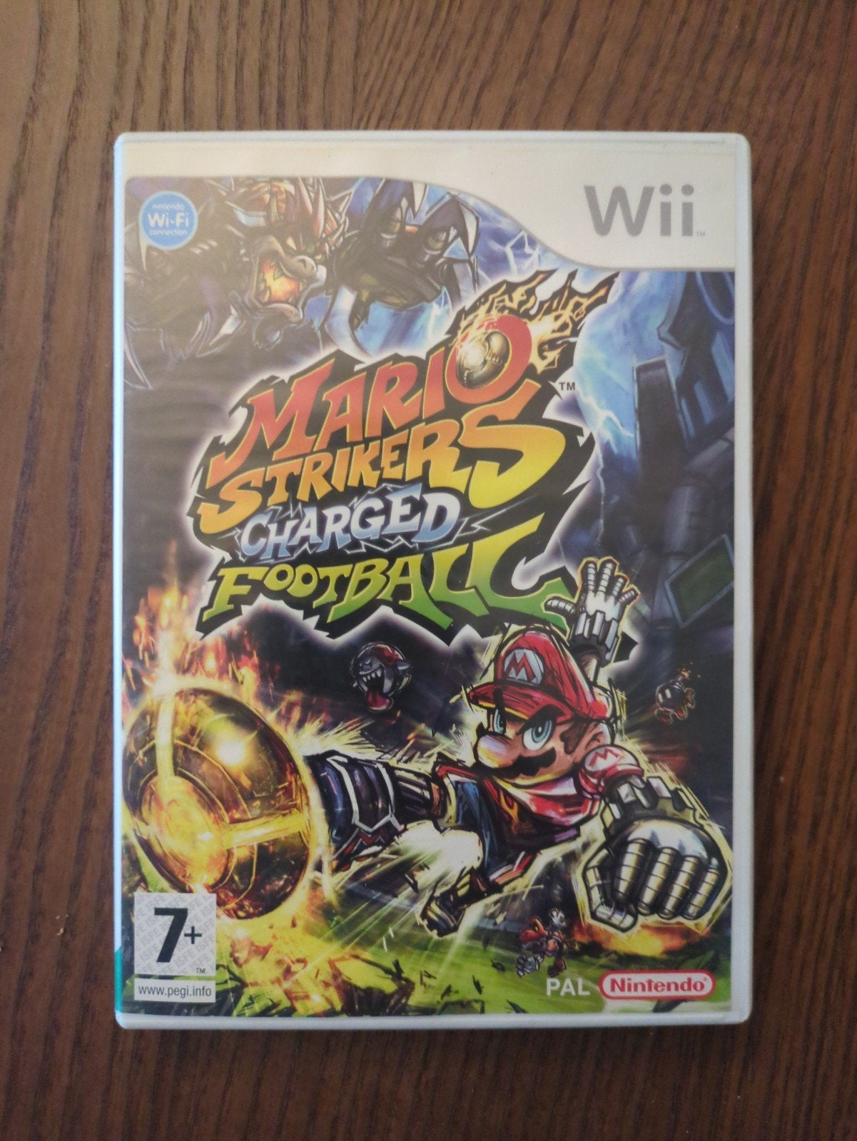 Mario Strikers Charged Football - Wii (PAL), Spelcomputers en Games, Games | Nintendo Wii, Verzenden, Zo goed als nieuw, Eén computer