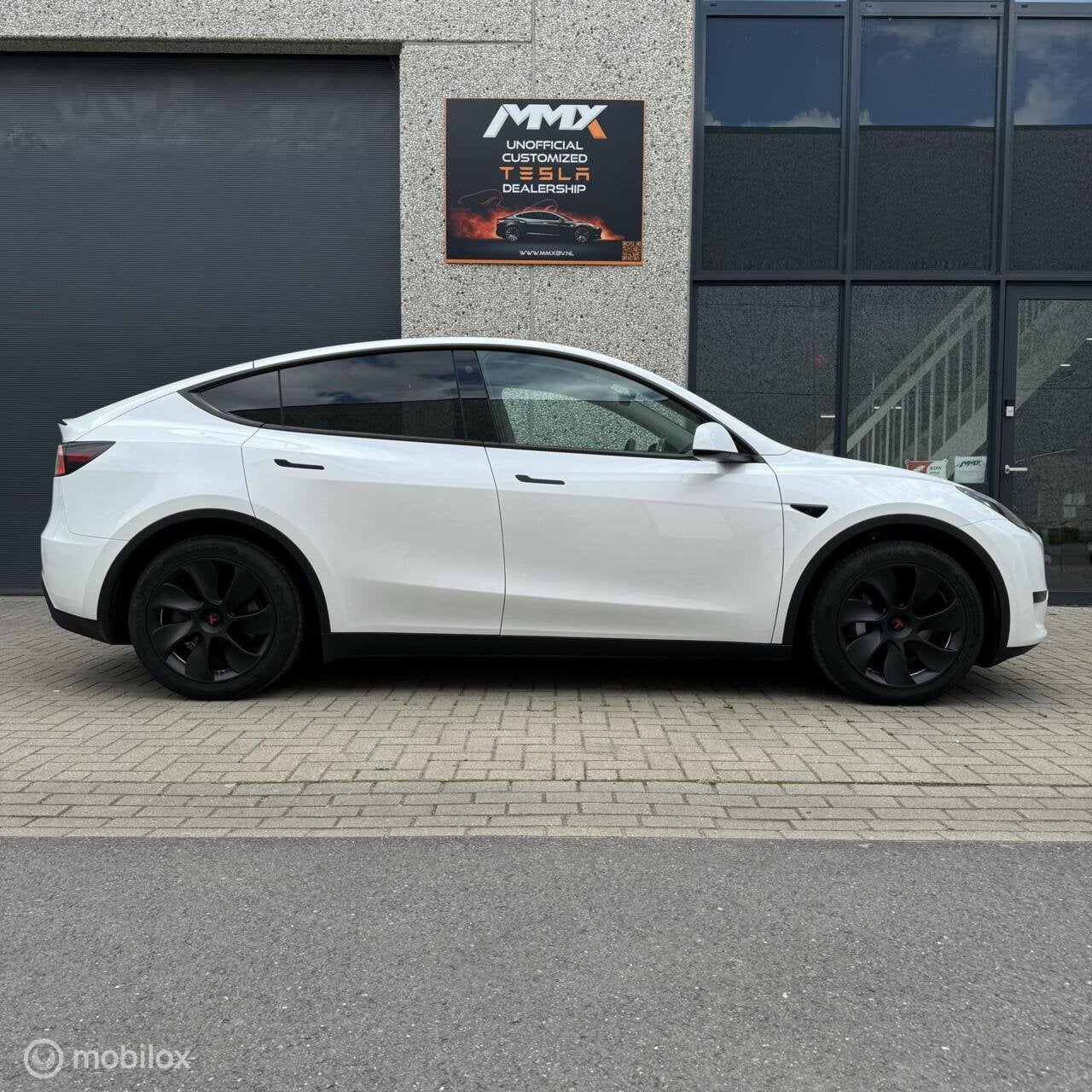 Tesla Model Y + MMX PACK + IAP +HW4 +20", Automaat, Adaptive Cruise Control, Achterwielaandrijving, Gebruikt