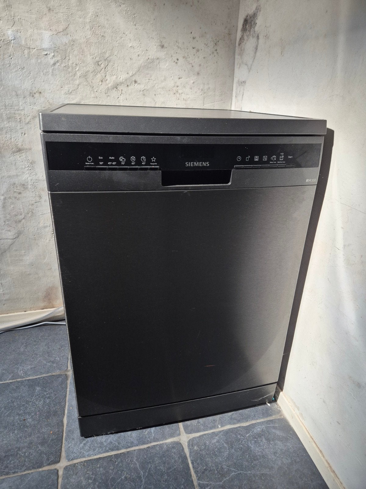 Siemens iQ300 SN23EC14CE BlackSteel vaatwasser - april 2022, Ophalen, Zo goed als nieuw, Minder dan 85 cm