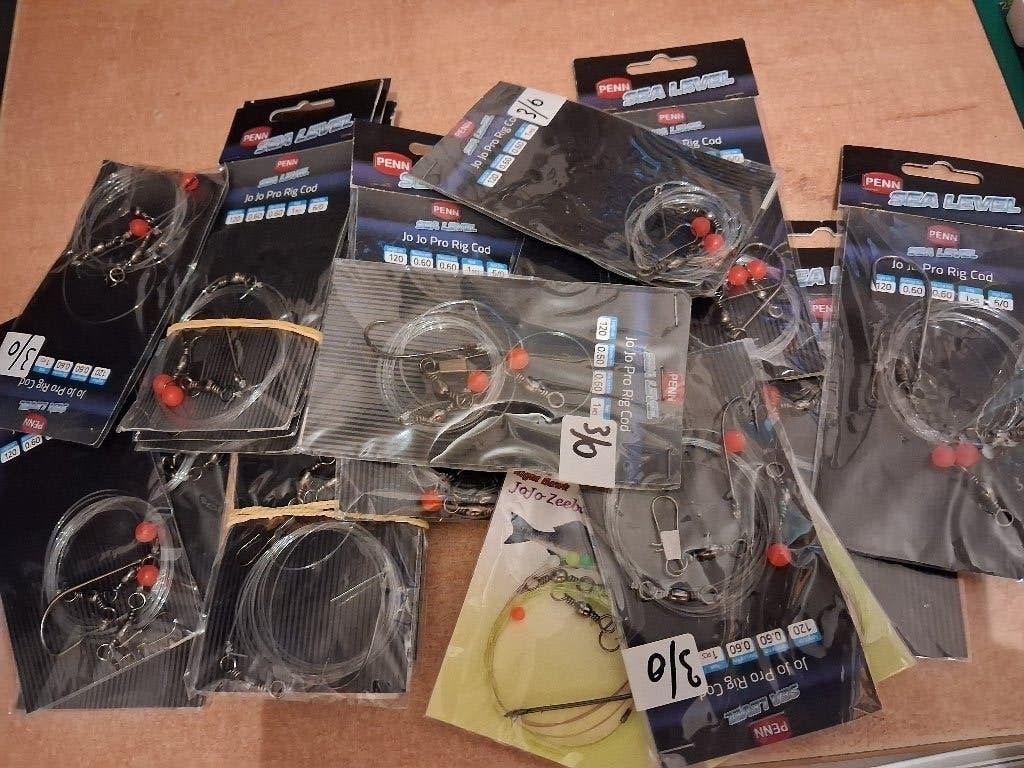23 x jojo onder lijnnen voor de zeebaars en of gul €1,25 stk, Ophalen of Verzenden, Nieuw, Vislijn