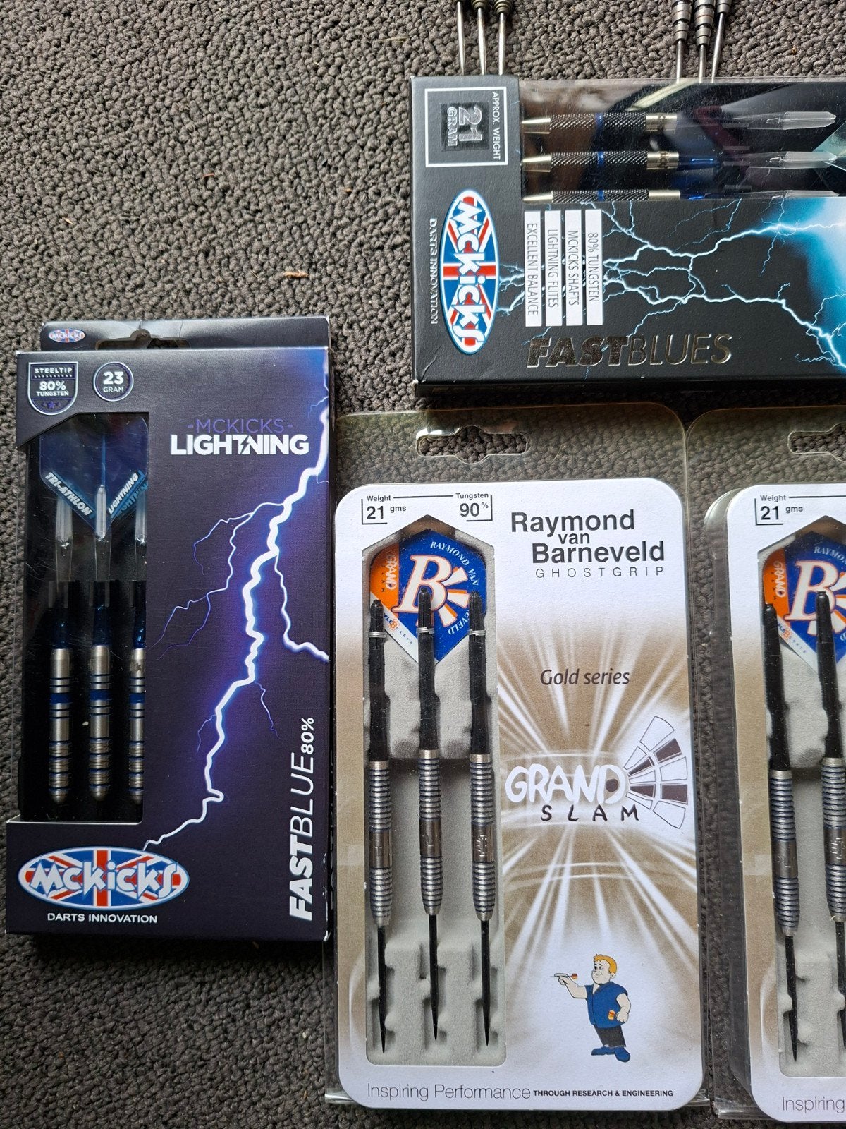 6 set bieden, Sport en Fitness, Darts, Ophalen of Verzenden, Pijlen