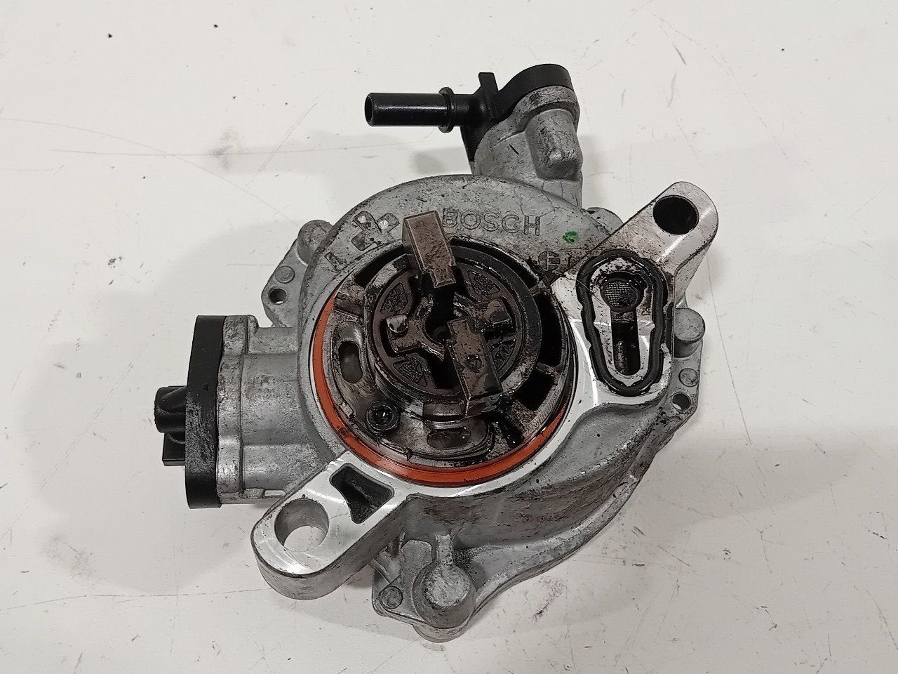 Vacuümpomp Peugeot Partner, Onderdelen@venauto.nl, Van der Ven Autorecycling B.V., Gebruikt, Ettenseweg 76, 4706 PB Roosendaal, The Netherlands