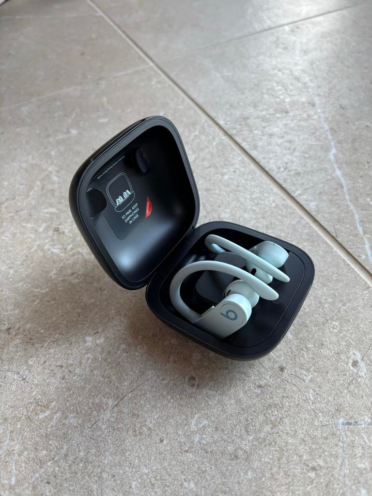 Powerbeats Pro - Lichtblauw - Draadloze Oordopjes, Verzenden, Beats, Zo goed als nieuw, Over oor (circumaural)