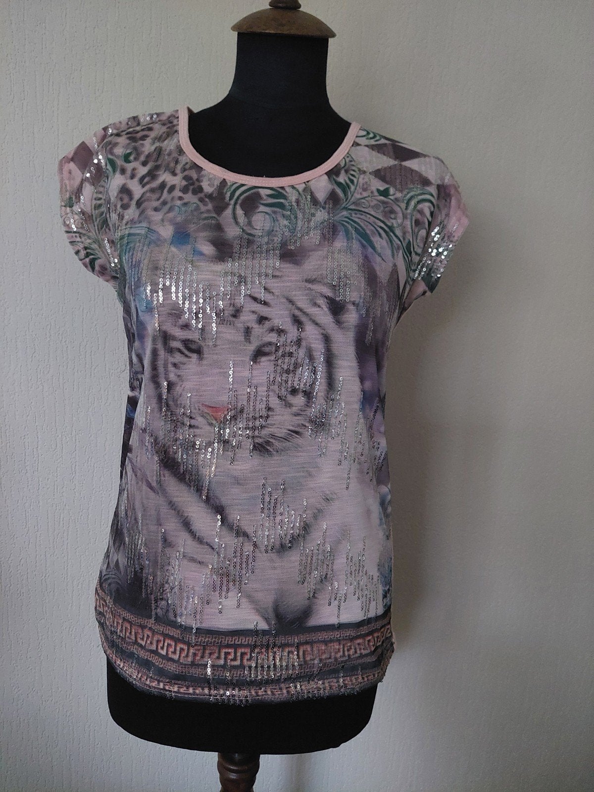 Prachtig shirt miss charm paris, Kleding | Dames, Ophalen of Verzenden, Zo goed als nieuw, Maat 38/40 (M), Korte mouw