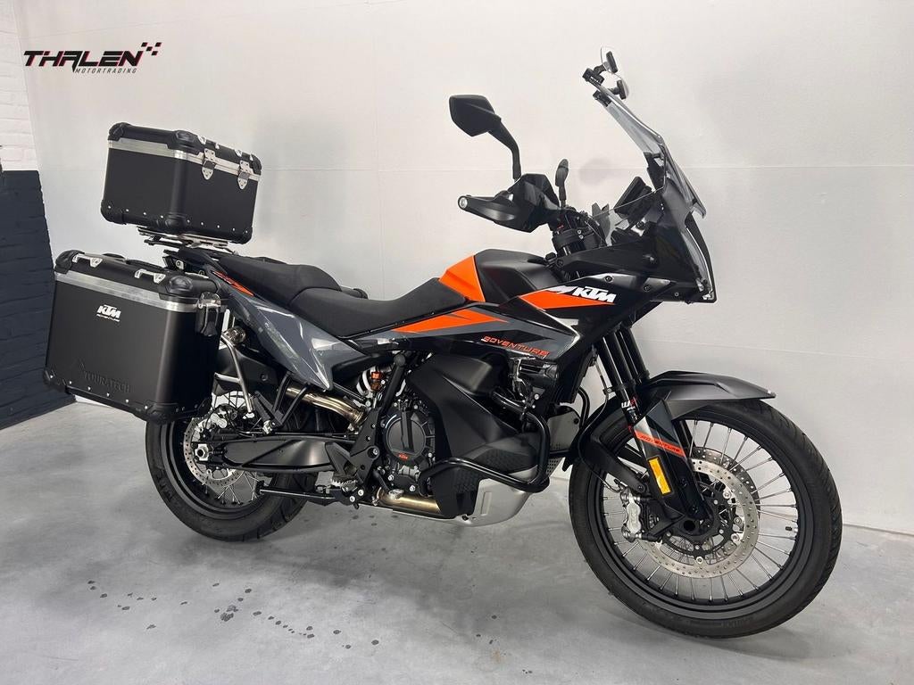 KTM 890 ADVENTURE Tech Pack + Kofferset (bj 2025) km4500, 2 cilinders, KTM, Motorrijbewijs A, Onbekend