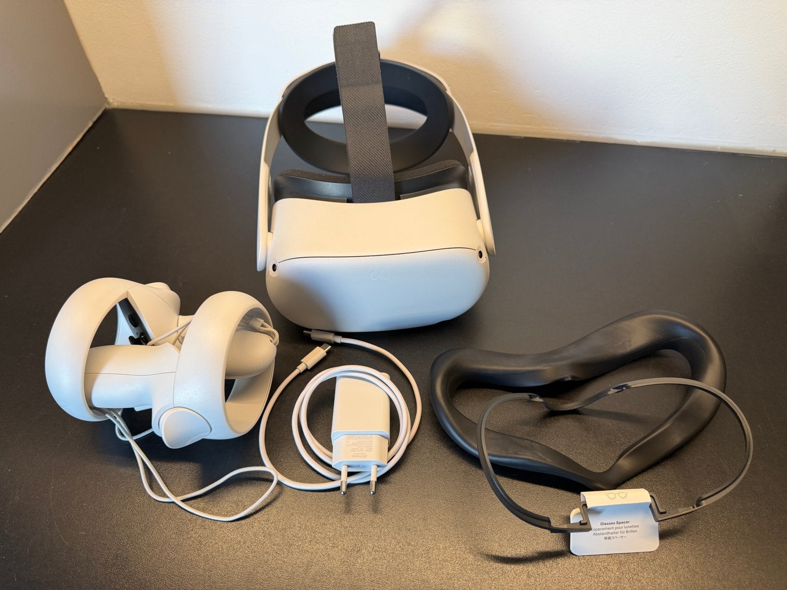 Meta Quest 2 (128GB) met Elite Strap, Spelcomputers en Games, Virtual Reality, Ophalen, Zo goed als nieuw, VR-bril, Overige platformen