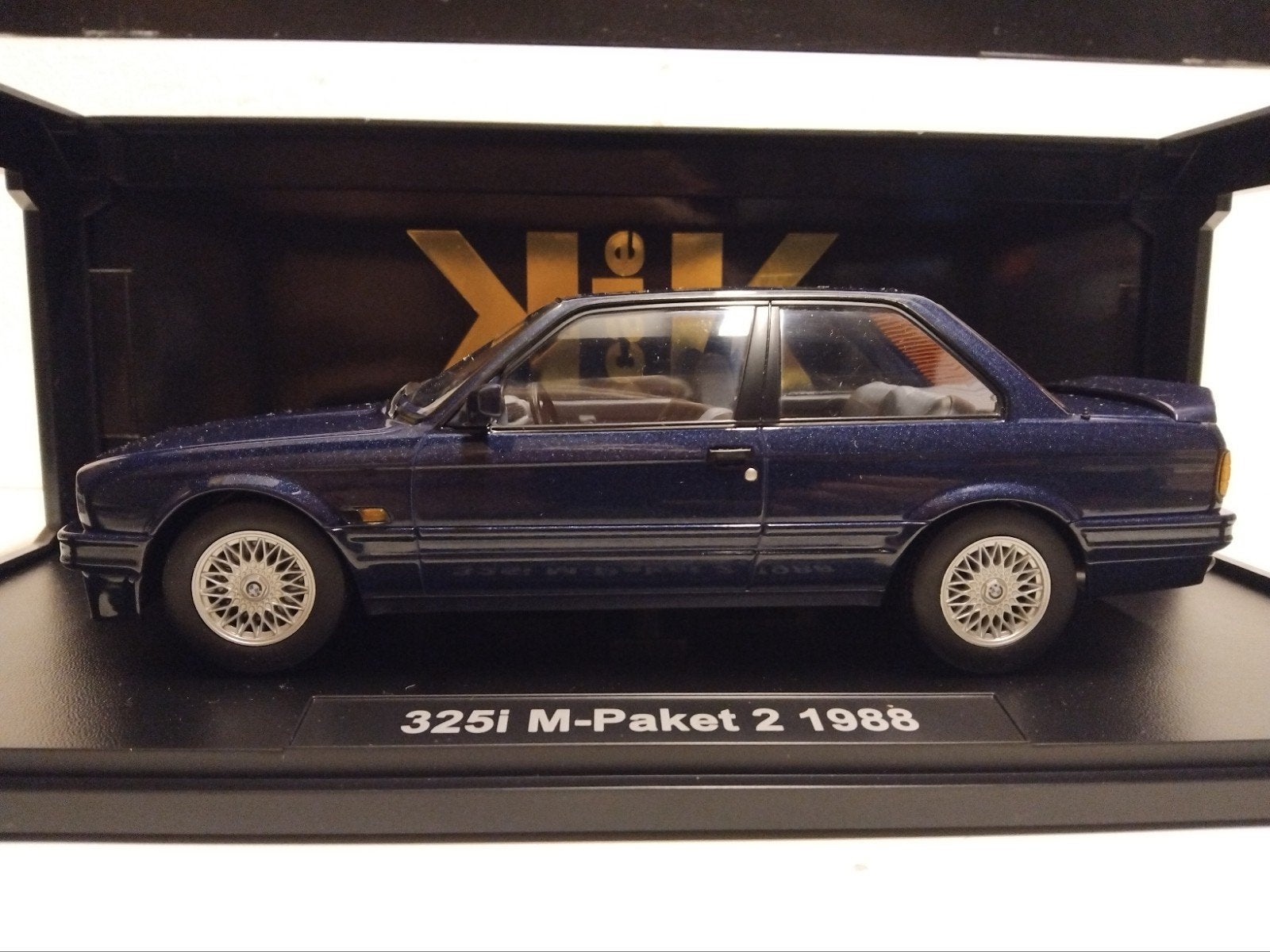BMW 325 i M blauw of groen 1988 KK 1:18 KRD, Ophalen of Verzenden, Zo goed als nieuw, Auto, Overige merken
