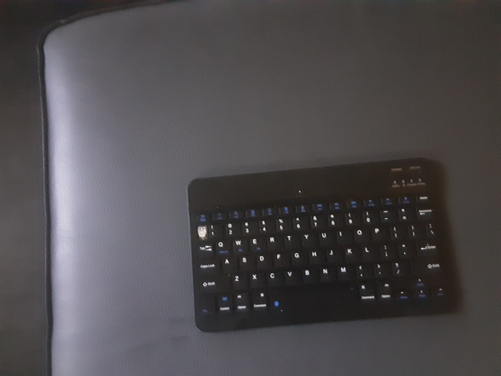 Draadloos Qwerty Toetsenbord - Goede Kwaliteit, Computers en Software, Ophalen, Gebruikt, Onbekend, Draadloos