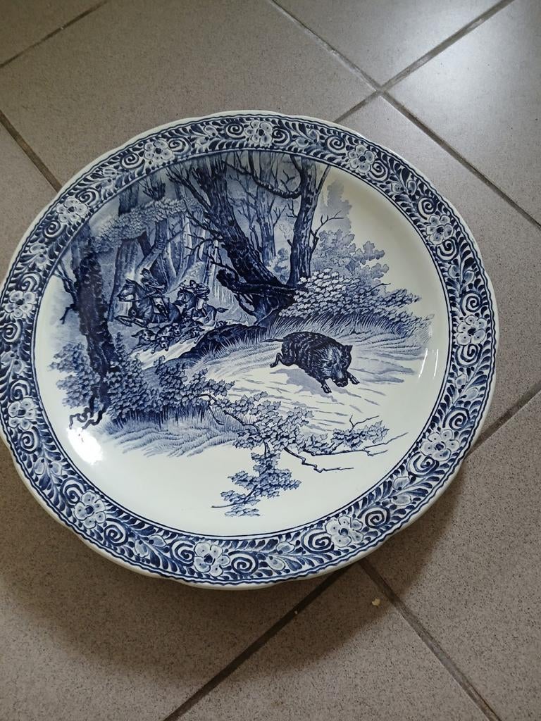 Delftsblauw wandbord met jachttafereel wildzwijn Boch, Ophalen of Verzenden