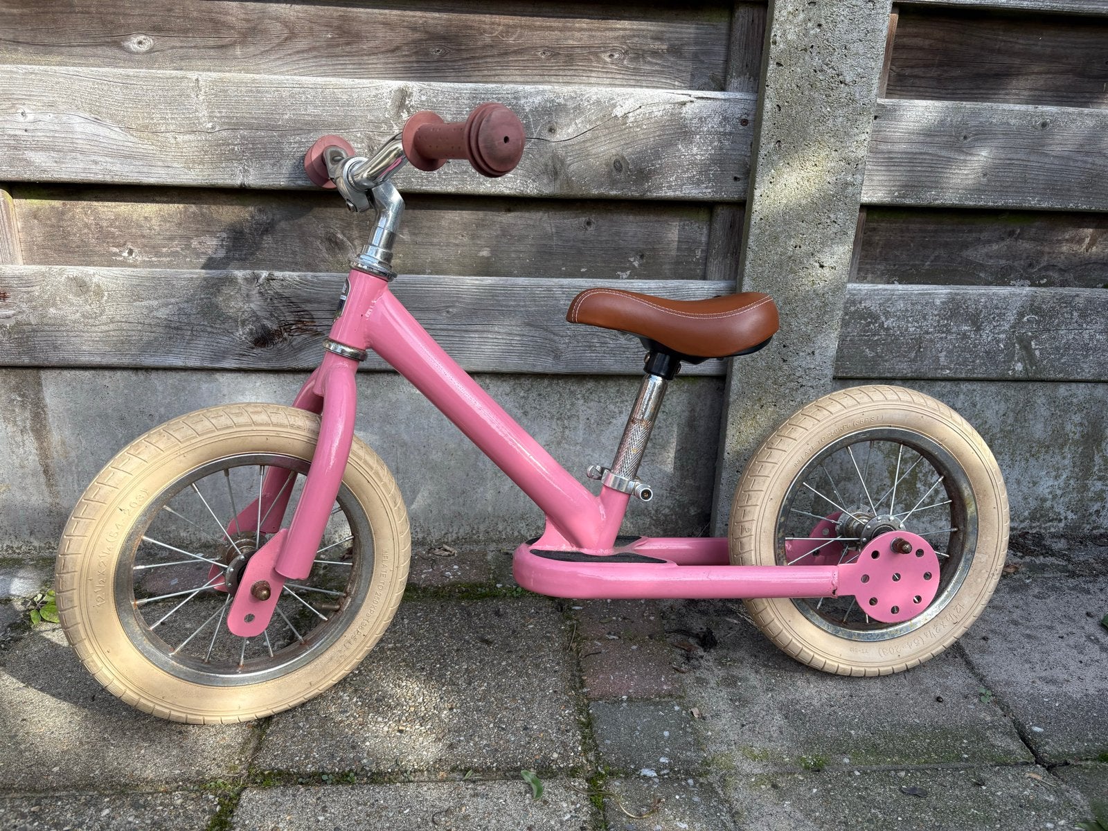 Trybike roze loopfiets, Ophalen, Gebruikt, Minder dan 16 inch