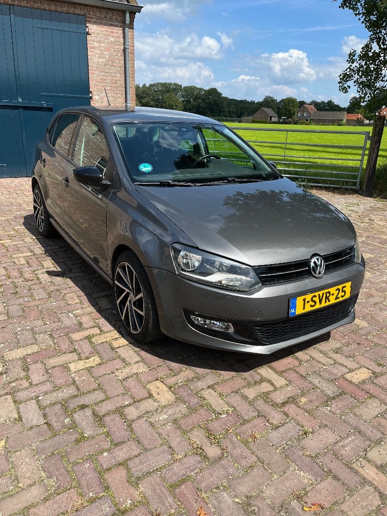 Volkswagen Polo Highline 1.4 16V FSI 63KW 2011 Grijs, Auto's, Voorwielaandrijving, 970 kg, Stof, 40 €/maand