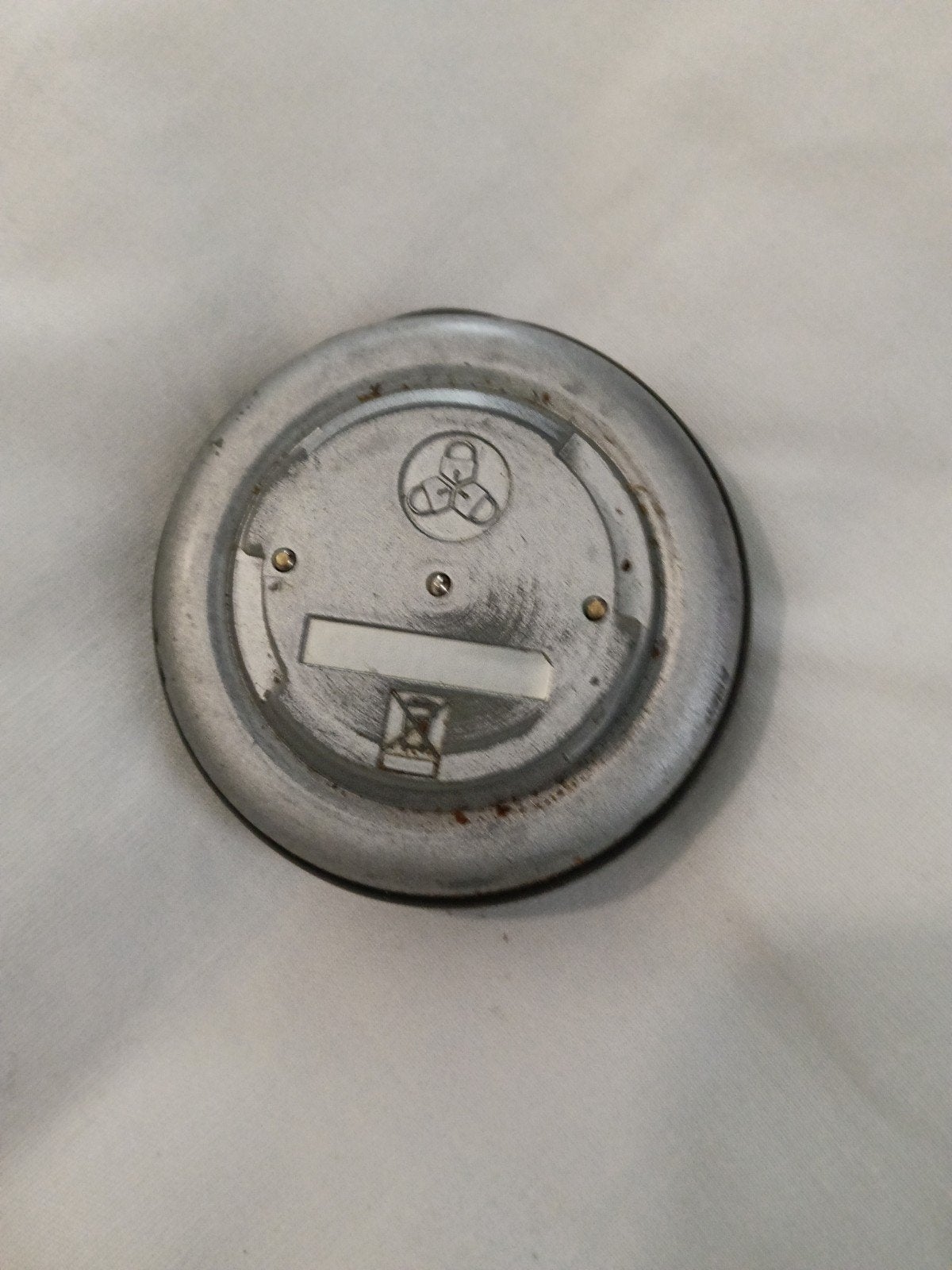 Vintage metalen dop met logo, Antiek en Kunst, Ophalen