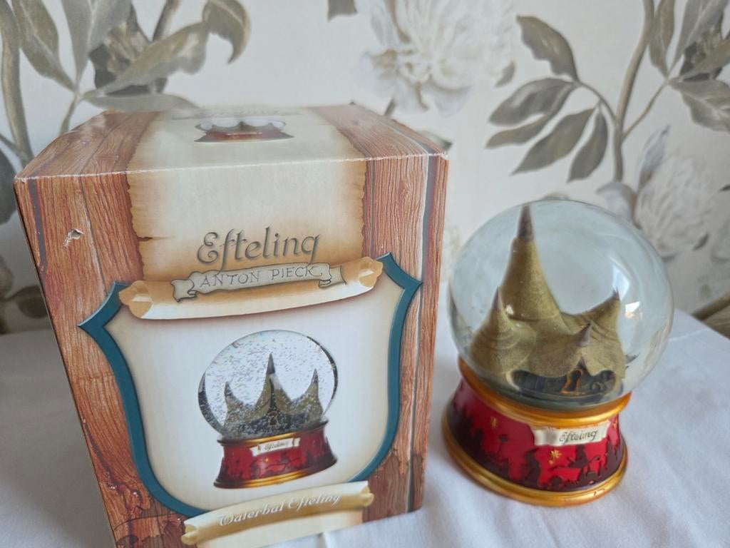 Efteling Anton Pieck Sneeuwbol - Zo goed als nieuw, Verzamelen, Efteling, Ophalen of Verzenden, Zo goed als nieuw, Beeldje of Poppetje