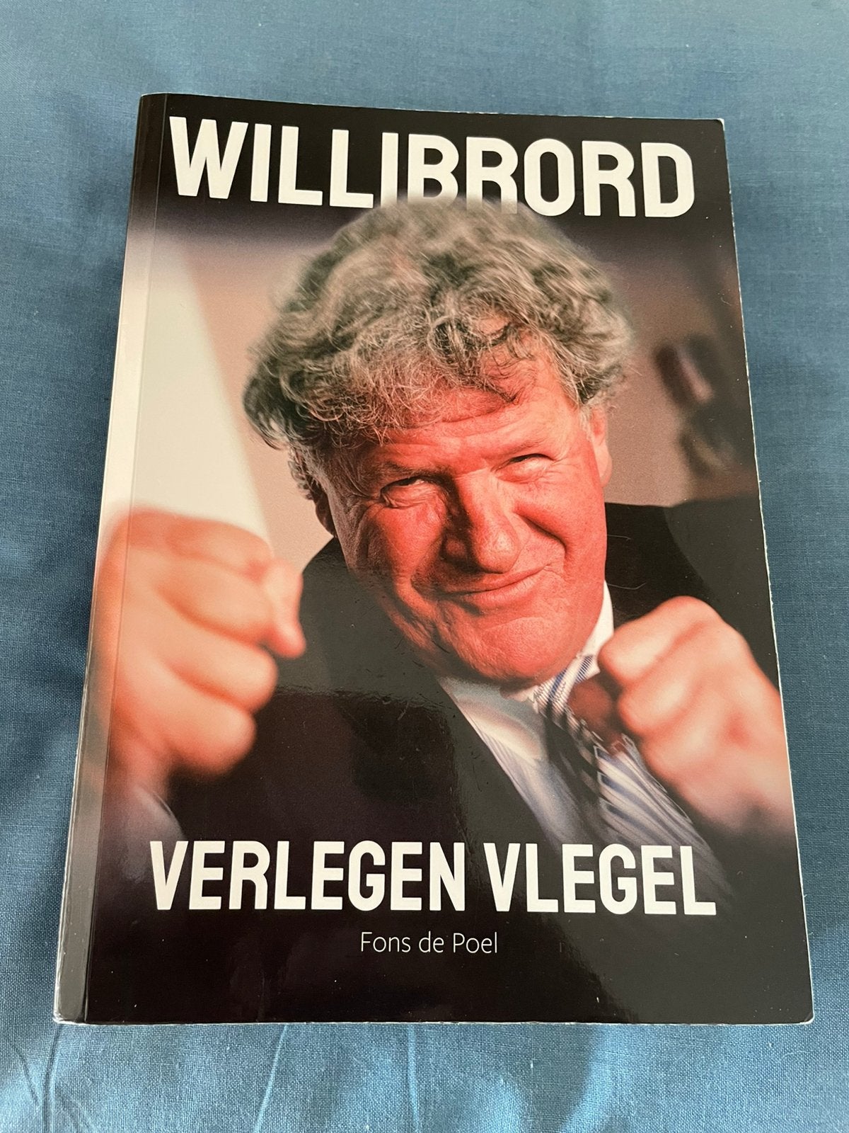 Verlegen Vlegel - Het Leven van Willibrord Frequin, Ophalen of Verzenden, Zo goed als nieuw, Film, Tv en Media