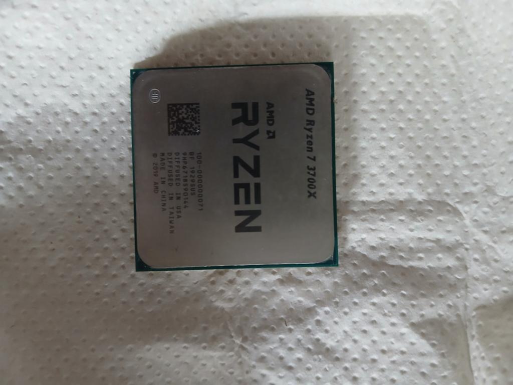 Amd Ryzen 7 3700x processor, Computers en Software, Processors, Ophalen of Verzenden, 3 tot 4 Ghz