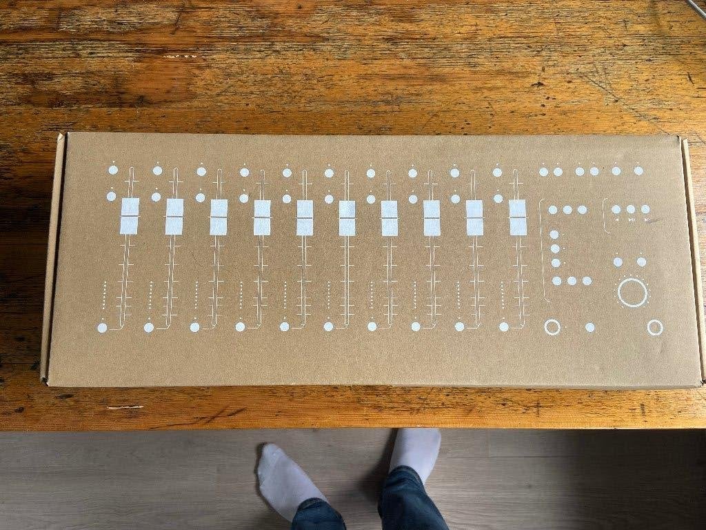 Zeer nette Softube Console 1 Fader te koop., Muziek en Instrumenten, Ophalen, Zo goed als nieuw, 5 tot 10 kanalen