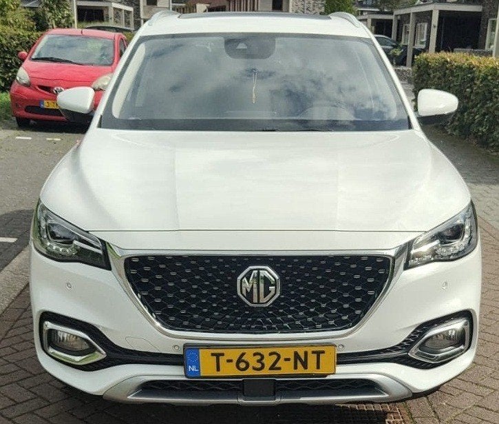 Mooie MG EHS 1.5 GDI 258pk van 2022 hybride plugin, automaat, Auto's, MG, 4 cilinders, 258 pk, Wit, SUV of Terreinwagen