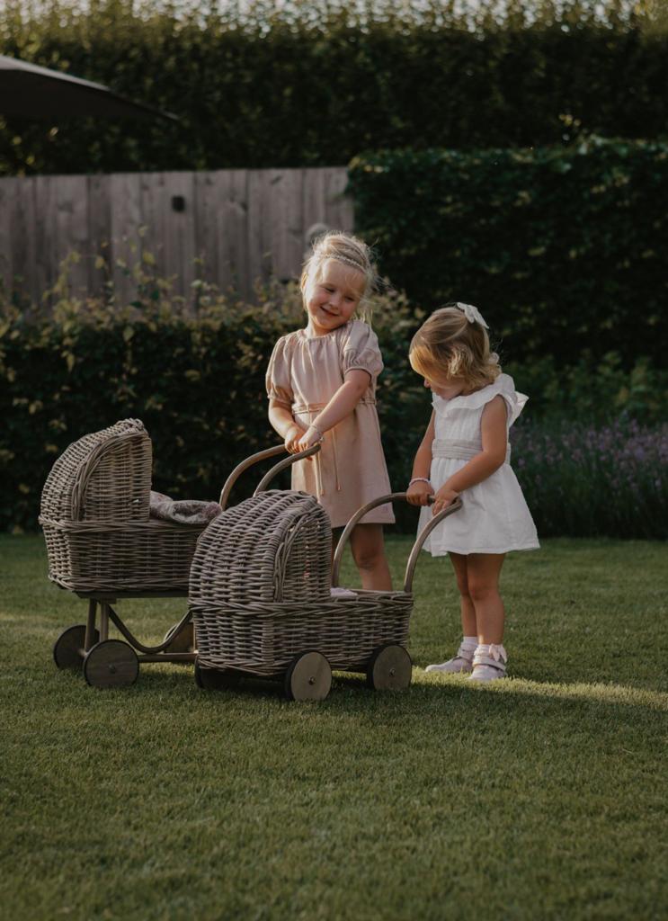 Rieten poppenwagen, Fietsen en Brommers, Fietsaccessoires | Fietsmanden, Nieuw, Overige typen, Ophalen of Verzenden
