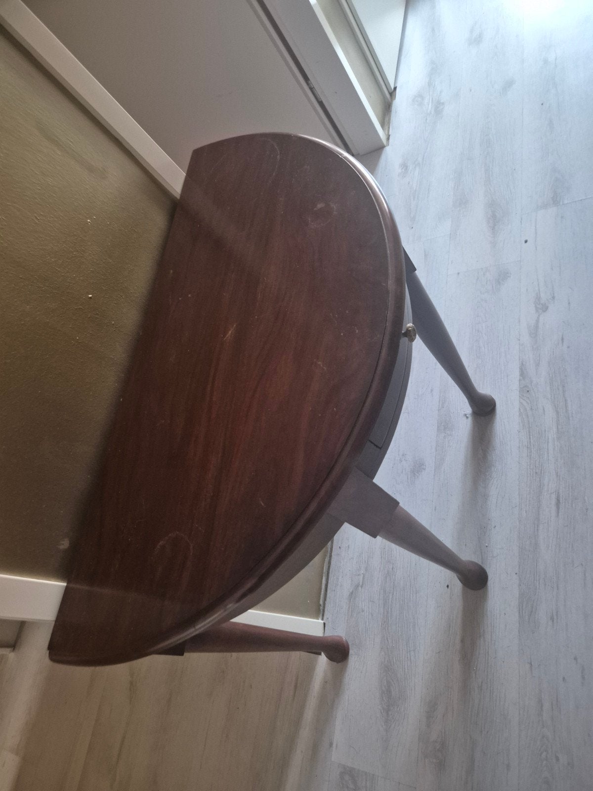 queen ann side table., Ophalen, Gebruikt
