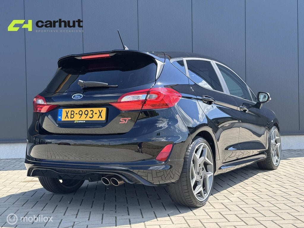 Ford Fiesta 1.5 EcoBoost ST-3| NL auto| dealer ond.|1e eig.|, Auto's, Ford, Voorwielaandrijving, Leder en Stof, Zwart, Origineel Nederlands