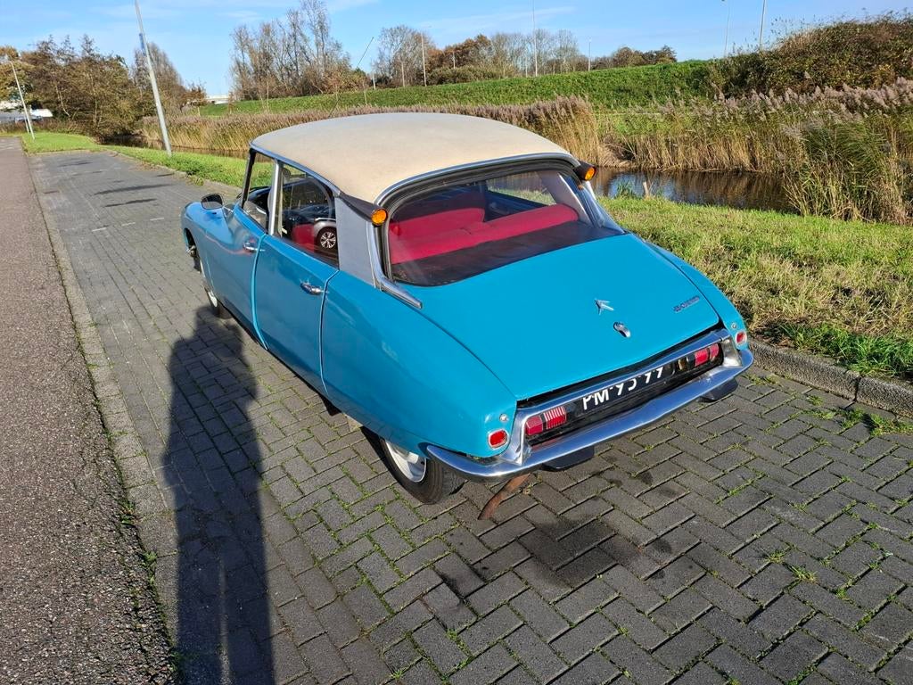 Citroën ID19 uit 1965 – klassieke Franse schoonheid,, Auto's, Oldtimers, Blauw, Particulier, Sedan, Geïmporteerd