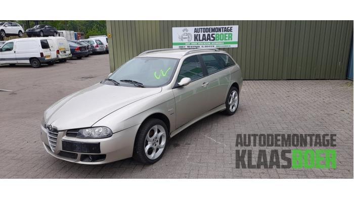 Voorbumper van een Alfa Romeo 156, Auto-onderdelen, Carrosserie en Plaatwerk, Bumper, Alfa Romeo, Gebruikt, 6 maanden garantie