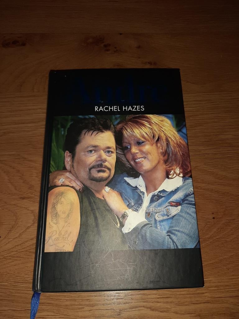 TYPISCH ANDRE BOEK (GESIGNEERD), Boeken, Ophalen of Verzenden