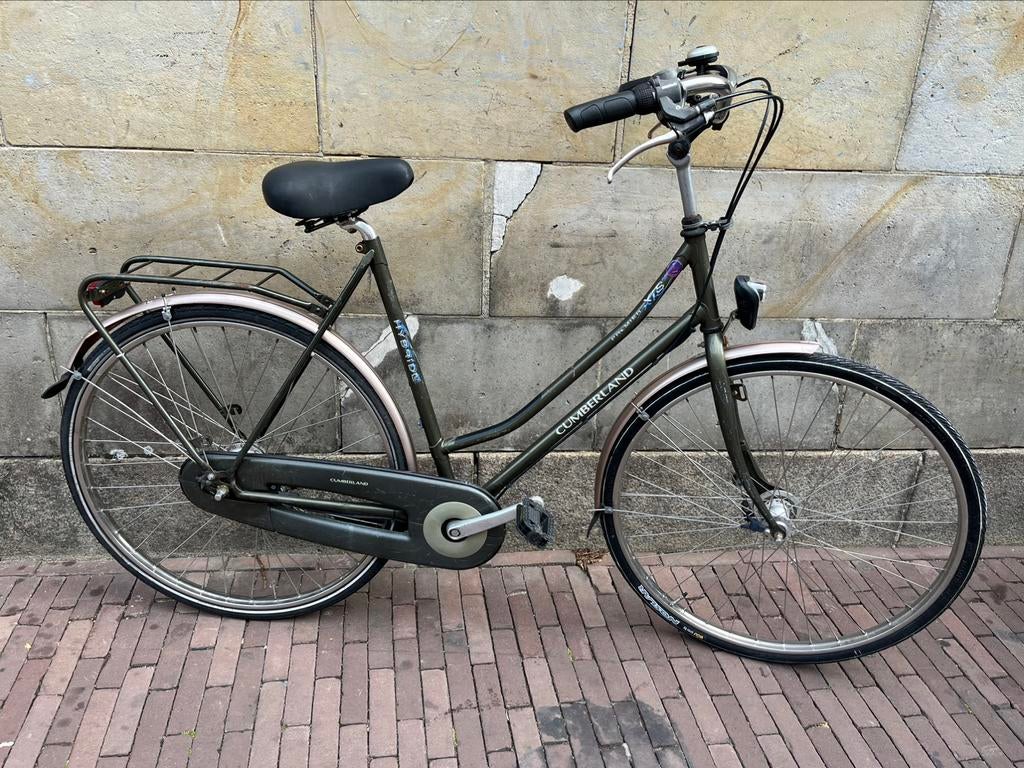 Studenten fietsen herenfiets damesfiets omafiets zondag open