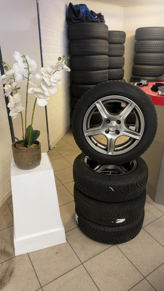 Nissan Note model vanf 2014 - 15inch, Auto-onderdelen, Banden en Velgen, Gebruikt, 15 inch, 175 mm, Banden en Velgen