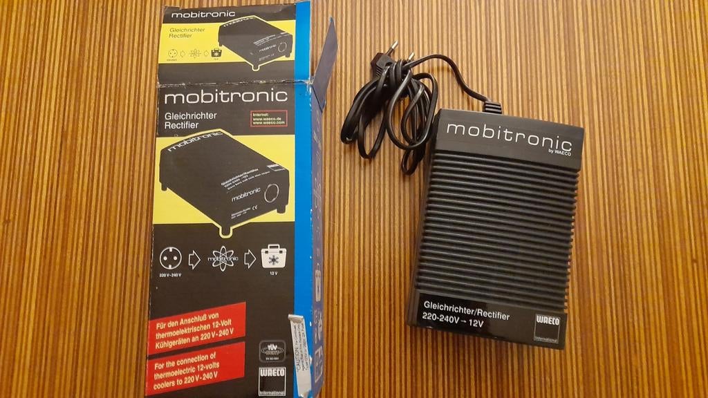 Mobitronic EPS-817U Gelijkrichter - voor 12V Apparaten, Ophalen, Gebruikt