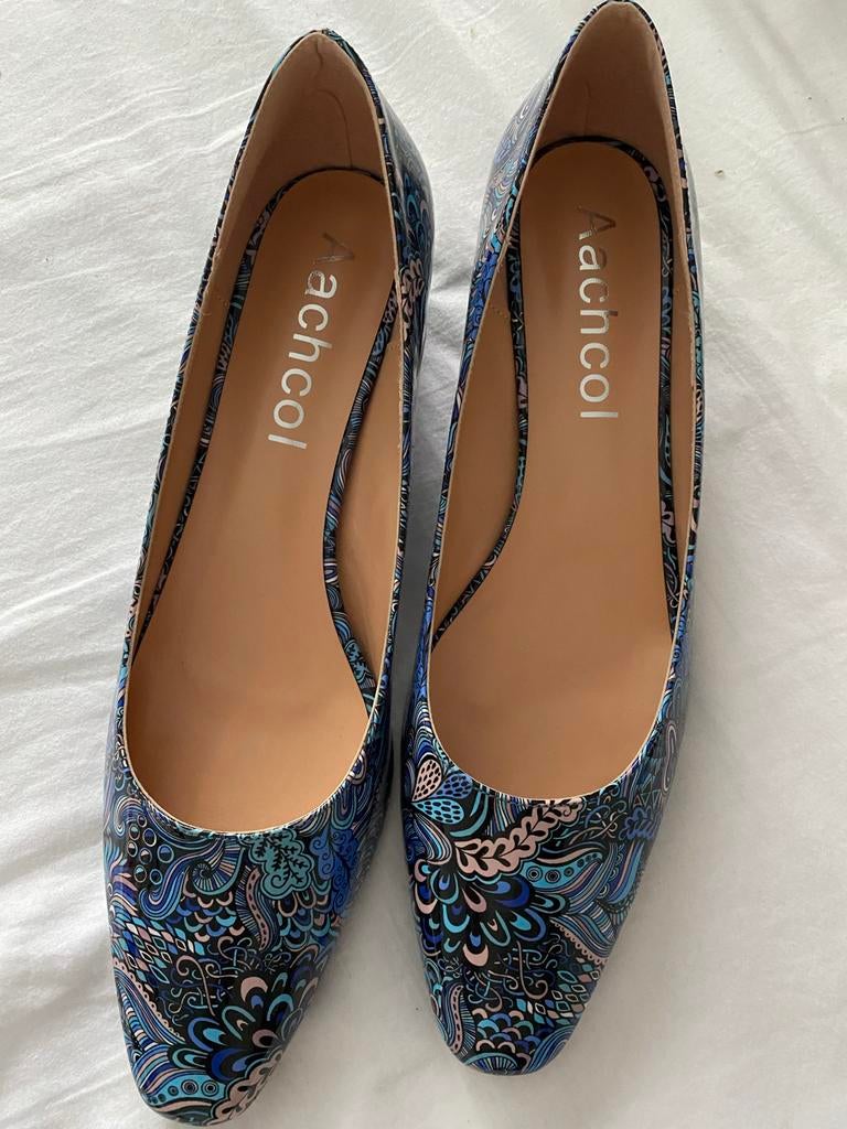 Elegante apart model pumps maat 41, Ophalen, Gedragen, Schoenen met lage hakken