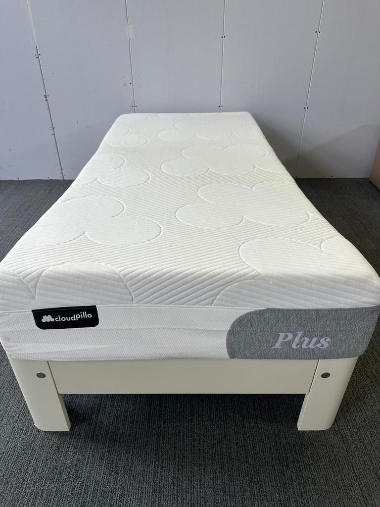 Cloudpillo Plus matras 90x210 showmodel voor €299.-, 90 cm, Eenpersoons, Nieuw, Ophalen of Verzenden