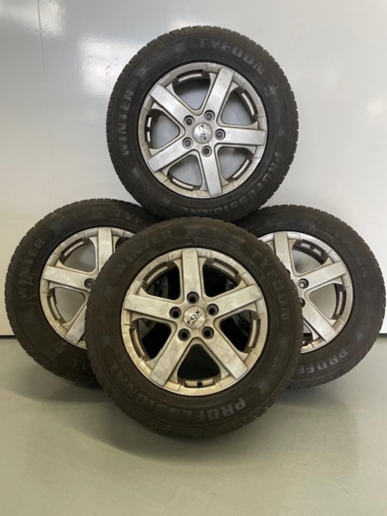 Set 52: Velgen + Banden Volkswagen Caddy, Auto-onderdelen, Banden en Velgen, Ophalen, 16 inch, Banden en Velgen, Winterbanden