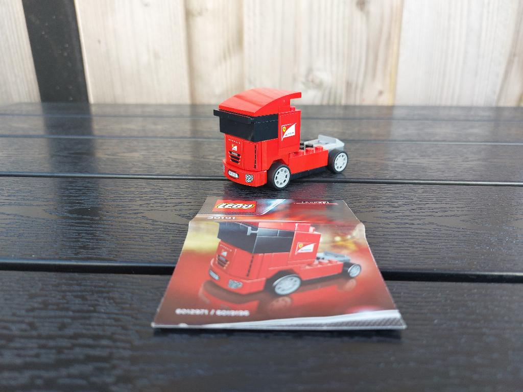 Lego - 30191 - Ferrari Scuderia Truck, Kinderen en Baby's, Speelgoed | Duplo en Lego, Zo goed als nieuw, Lego, Complete set, Ophalen of Verzenden