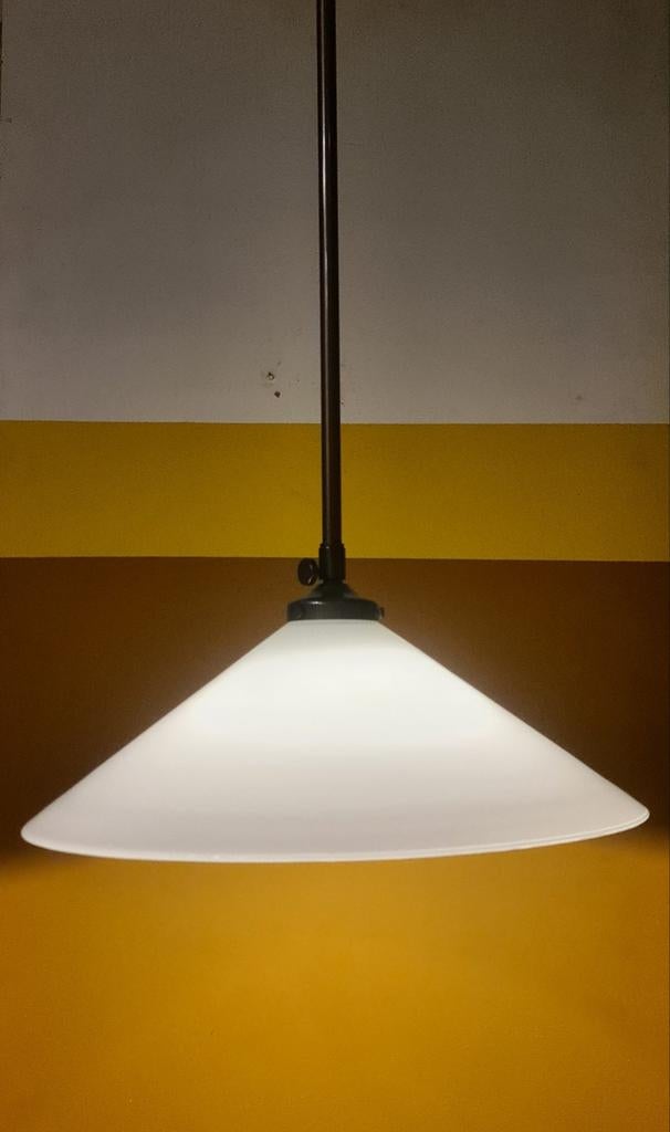 Vintage, design hanglamp opaline glas. Herda, Ophalen of Verzenden, Herda