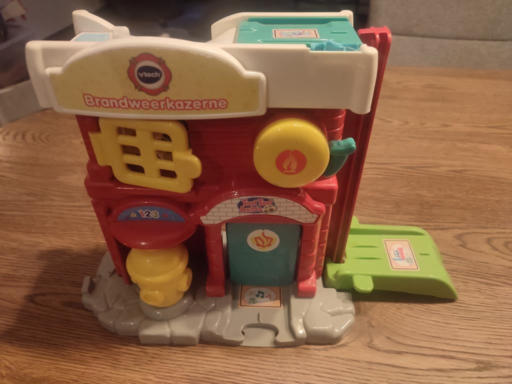 VTech Toet Toet Auto's Brandweerkazerne, Ophalen of Verzenden, Zo goed als nieuw, Auto, Met licht