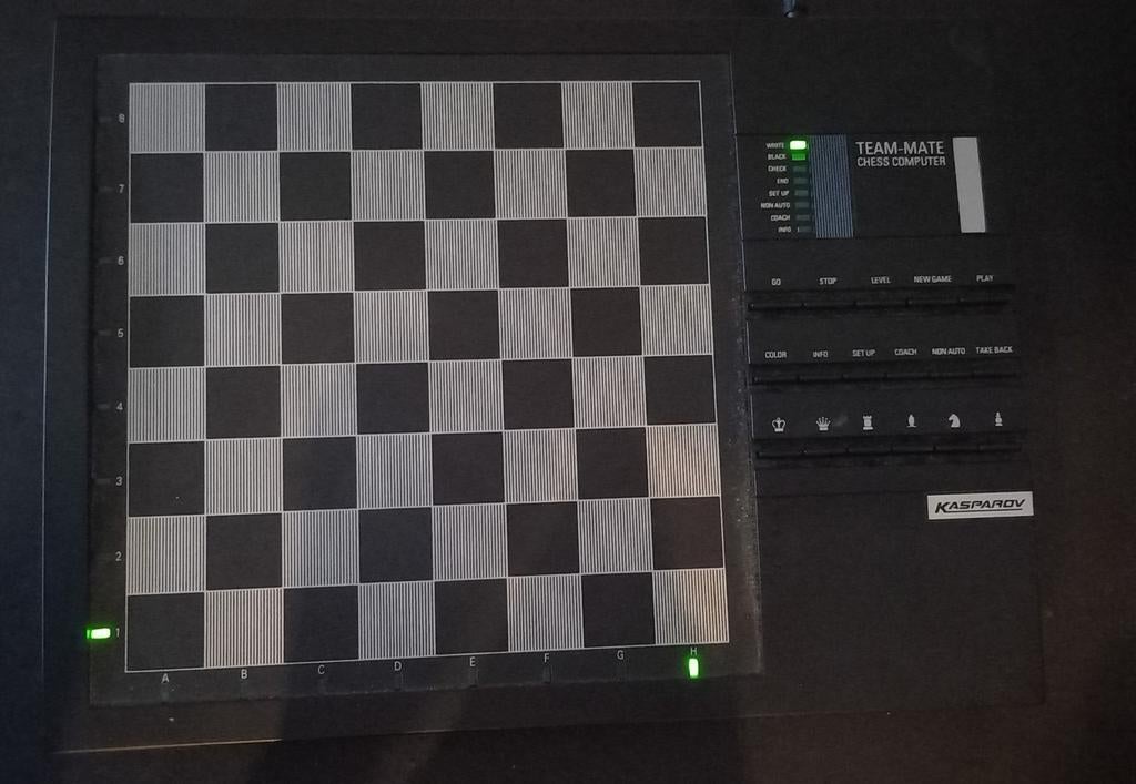 Saitek Kasparov team mate schaakcomputer, Ophalen of Verzenden, Minder dan 500 stukjes, Rubik's of 3D-puzzel