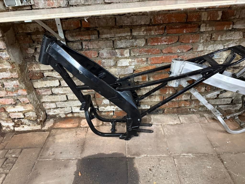 Derbi drd pro meerdere frame op voorraad van de drd pro, Derbi, Frame, Derbi, Derbi