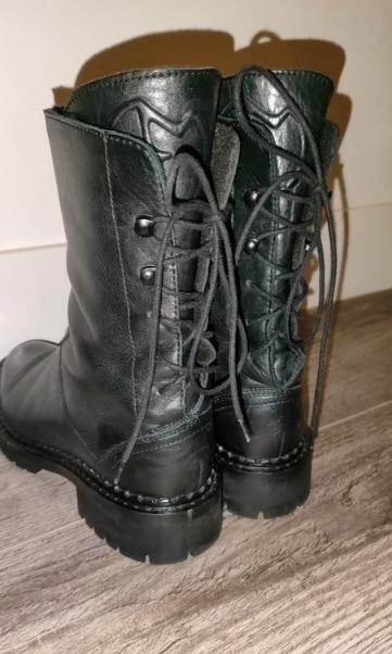Leather insulated black Eva Minge boots, Kleding | Dames, Schoenen, Zo goed als nieuw, Lage of Enkellaarzen, Zwart, Ophalen of Verzenden